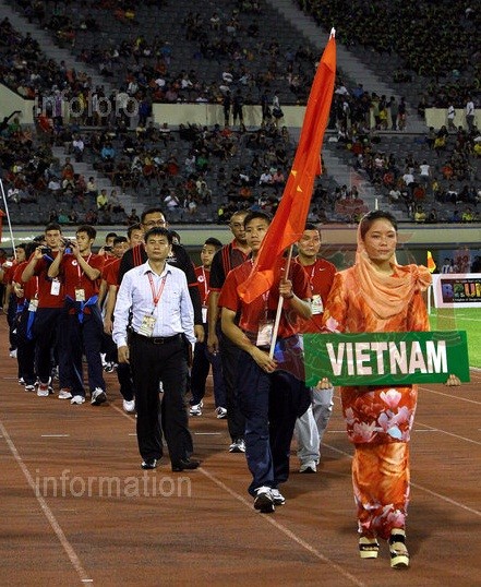Ngay trong trận đầu ra quân, U.19 Việt Nam đã chia điểm cùng với U.19 Malaysia, đội bóng cạnh tranh trực tiếp chiếc vé vào chơi trận bán kết của với các cầu thủ trẻ của chúng ta.